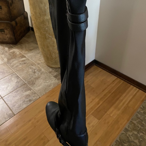 Above the knee boots purchased from VS - Picture 1 of 4